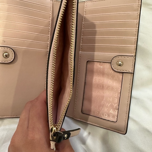 Kate Spade Wallet - Picture 6 of 6